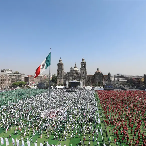 Revelan cu&aacute;nto habr&iacute;a costado la clase de futbol m&aacute;s grande del mundo del Z&oacute;calo