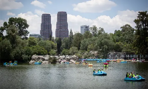 Aqüifera: El Bosque de Chapultepec dedicará su icónico festival al agua este 2026 Aqüifera: El Bosque de Chapultepec dedicará su icónico festival al agua este 2026