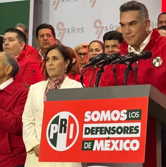 "Estuve en las alcantarillas, pero sigo de pie": Rosario Robles reaparece y descarta candidatura rumbo a 2027