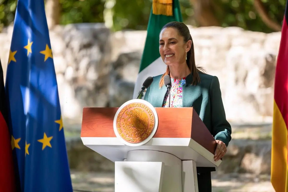 Durante su conferencia matutina, la mandataria destacó que esta acción forma parte de una política exterior basada en la cooperación regional y el respaldo a los pueblos latinoamericanos en momentos críticos. Cuartoscuro.