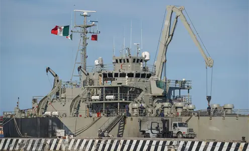 Sheinbaum anuncia que se enviar&aacute; un tercer buque  con ayuda humanitaria a Cuba