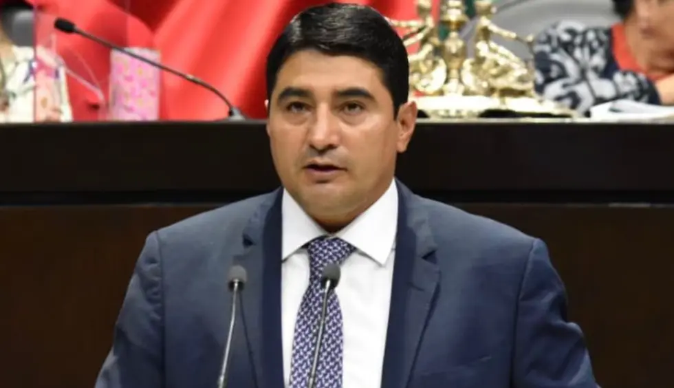 Érick Morales en la Cámara de Diputados. Especial