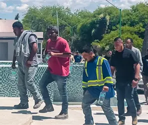 Reencuentro en Matehuala: el video del instante en que los electricistas vuelven con sus familias