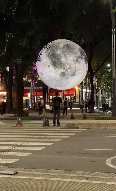 Tras su reaparición en 2025, Filux vuelve a consolidarse como uno de los eventos culturales más esperados en la capital. Facebook.