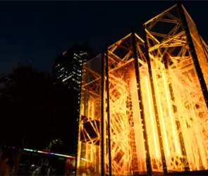 Filux 2026: Regresa el recorrido de esculturas de luz a Reforma