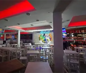 Sacaron al baleado y lavaron la sangre: as&iacute; ocurri&oacute; la balacera en bar Makali