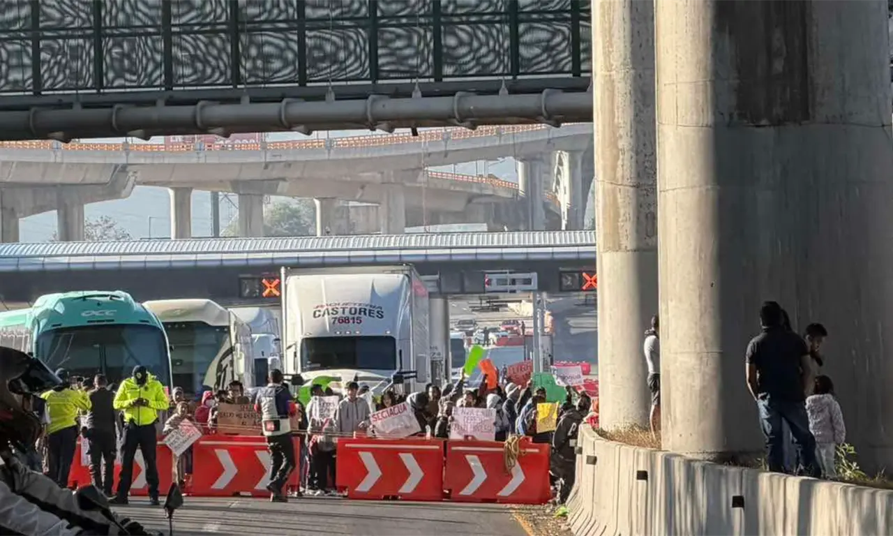  Hay bloqueo en la México - Cuernavaca. 