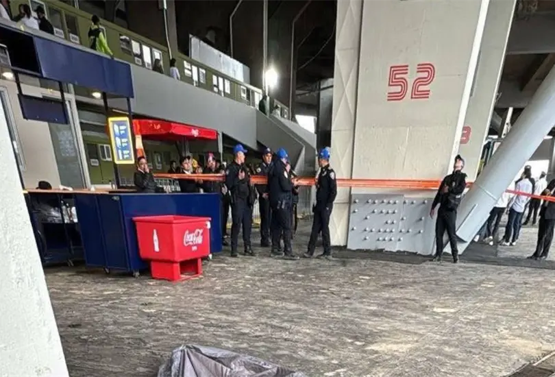 Un aficionado muri&oacute; en el Estadio Banorte.