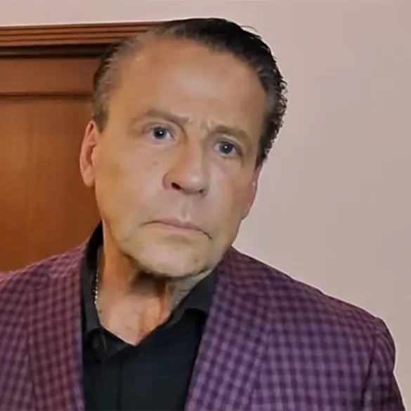 "Llegué a tener 18 tics nerviosos": Alfredo Adame revela el trastorno que ha afectado su vida personal "Llegué a tener 18 tics nerviosos": Alfredo Adame revela el trastorno que ha afectado su vida personal