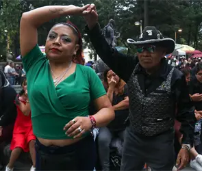 Clases gratis de salsa en la Alameda Central: d&iacute;as, horarios y m&aacute;s