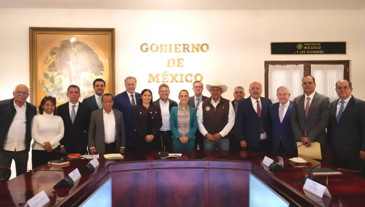  Productores, ingenios y la presidenta analizaron la caída de precios del azúcar, la sobreoferta y la competencia extranjera. 