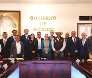 Sheinbaum se re&uacute;ne con la industria azucarera en Colima para fortalecer producci&oacute;n nacional