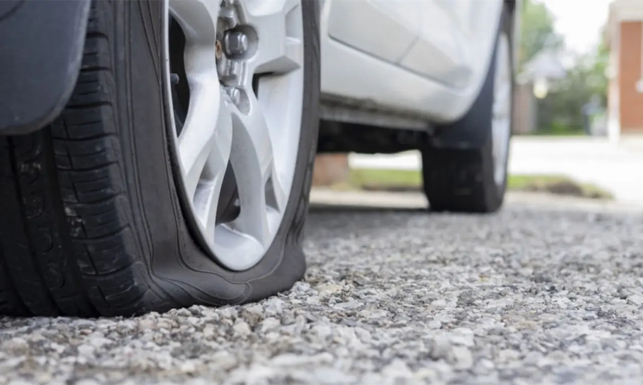  Fingen llanta ponchada y secuestran a conductor que solo quería ayudar en la Roma; así operan 
