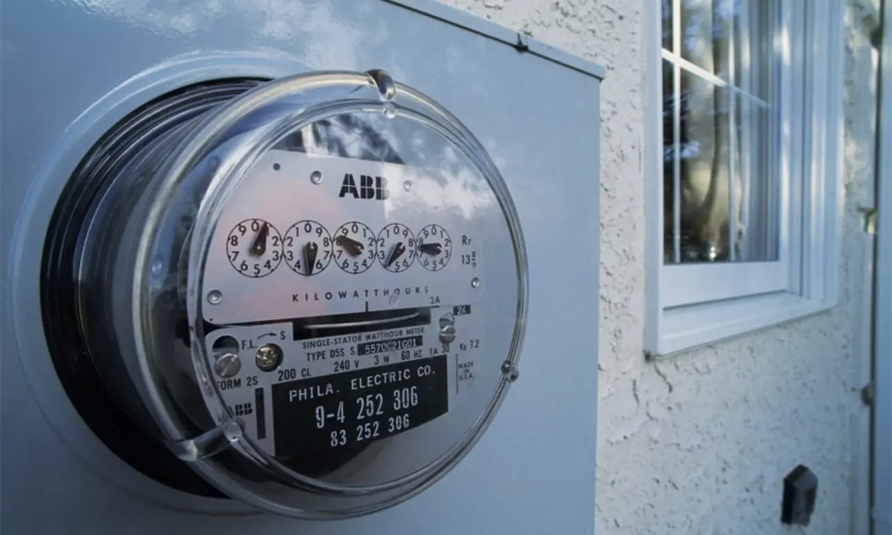  Así puedes cambiar el titular del recibo de luz CFE en 2026 y evitar deudas ajenas 