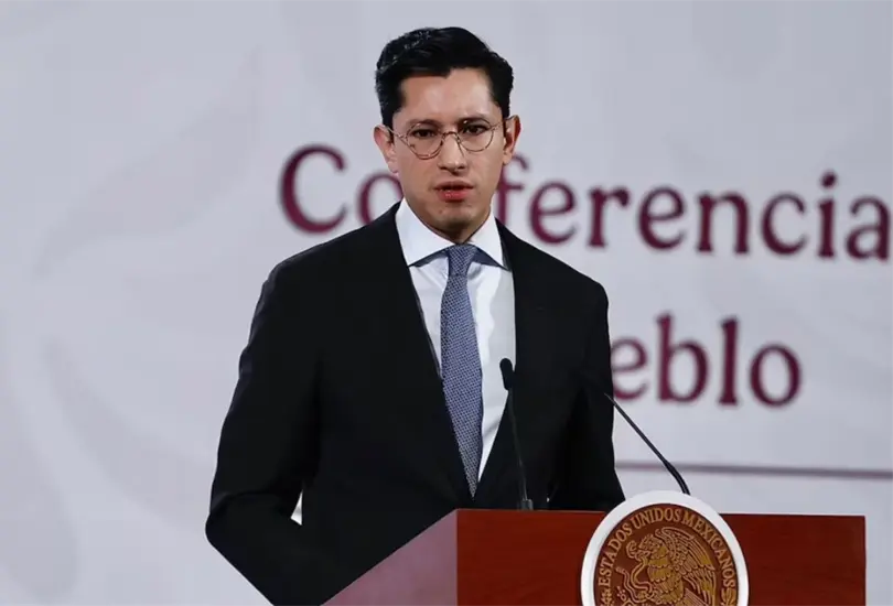 Roberto Velasco &Aacute;lvarez podr&iacute;a asumir la canciller&iacute;a ante la eventual salida de Juan Ram&oacute;n de la Fuente.