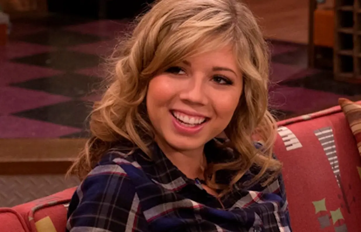 Sam tambi&eacute;n destacaba por su impulsividad, su tendencia a meterse en problemas, su humor &aacute;cido y su gusto exagerado por la comida, lo que generaba muchas de las situaciones c&oacute;micas del programa.<br>