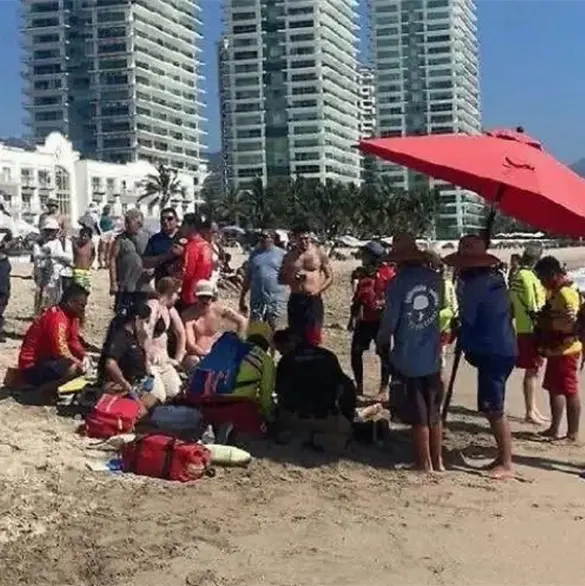 Esto sabemos del turista que muri&oacute; tras subir a la "banana" en Puerto Vallarta