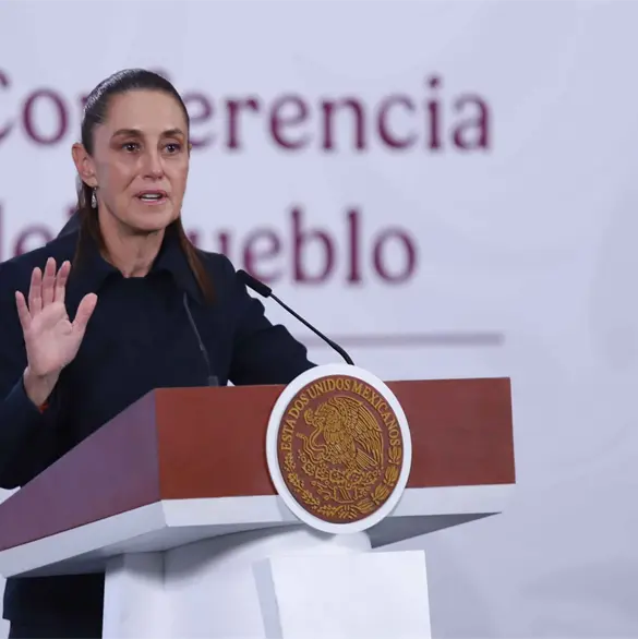 Sheinbaum logra acuerdo para bajar el precio del di&eacute;sel en todo M&eacute;xico
