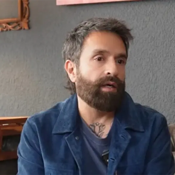 Actor de Televisa denuncia que no puede ver a sus hijos desde que su esposa le fue infiel Actor de Televisa denuncia que no puede ver a sus hijos desde que su esposa le fue infiel