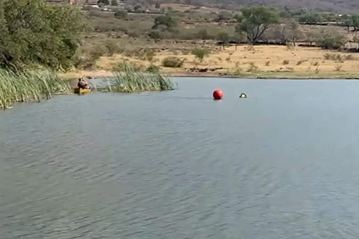  Mueren ahogados dos hombres en presa de Zapotlanejo; nadaban y ya no salieron 