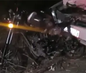 Encuentran a ni&ntilde;a herida tras brutal choque donde murieron su madre y un menor; buscan a su familia