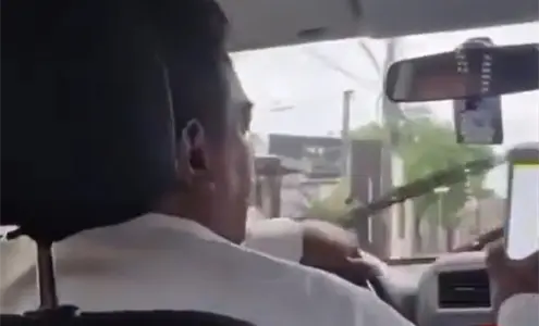 Viaje de terror: taxista "secuestra" a turista y lo obliga a pagar doble en Playa del Carmen Viaje de terror: taxista "secuestra" a turista y lo obliga a pagar doble en Playa del Carmen