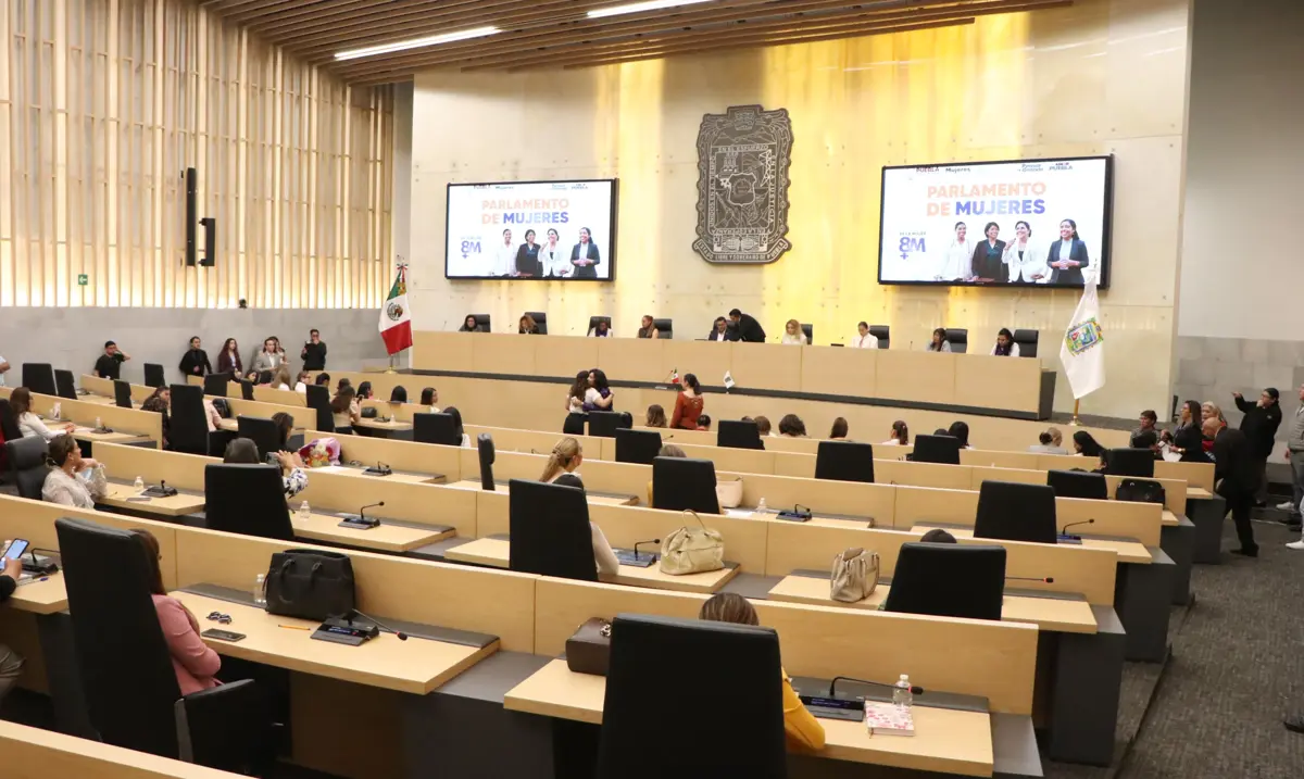 Participantes del Parlamento de Mujeres en Puebla presentan propuestas con perspectiva de género. Especial