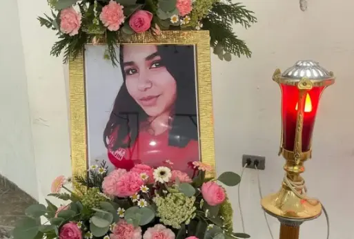 Según las líneas de investigación, los celos por la relación de Leyla con un joven habrían provocado una ruptura definitiva entre las adolescentes. X.