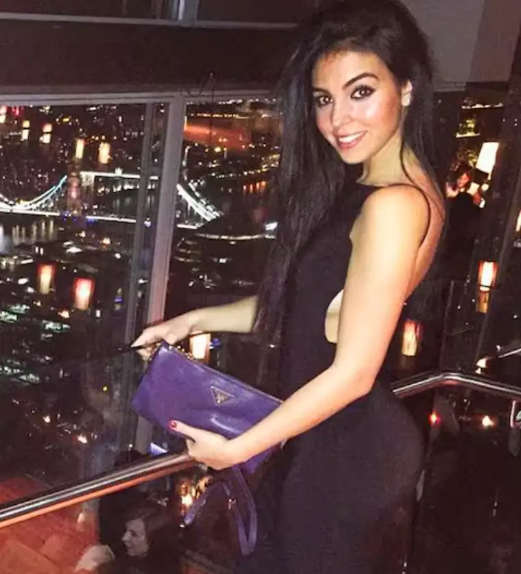 En 2021 lanz&oacute; su marca de ropa OM By G, con la que debut&oacute; como empresaria en el mundo de la moda, logrando agotar su primer producto en tiempo r&eacute;cord.