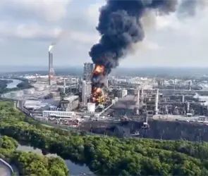 Sheinbaum y Pemex informan incendio en refiner&iacute;a Olmeca: fuego controlado en Dos Bocas
