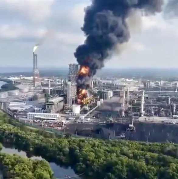 Sheinbaum y Pemex informan incendio en refinería Olmeca: fuego controlado en Dos Bocas Sheinbaum y Pemex informan incendio en refinería Olmeca: fuego controlado en Dos Bocas
