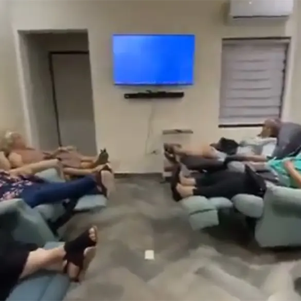 Revelan nuevas im&aacute;genes del Dr. Maximiano preparando los sueros vitaminados 