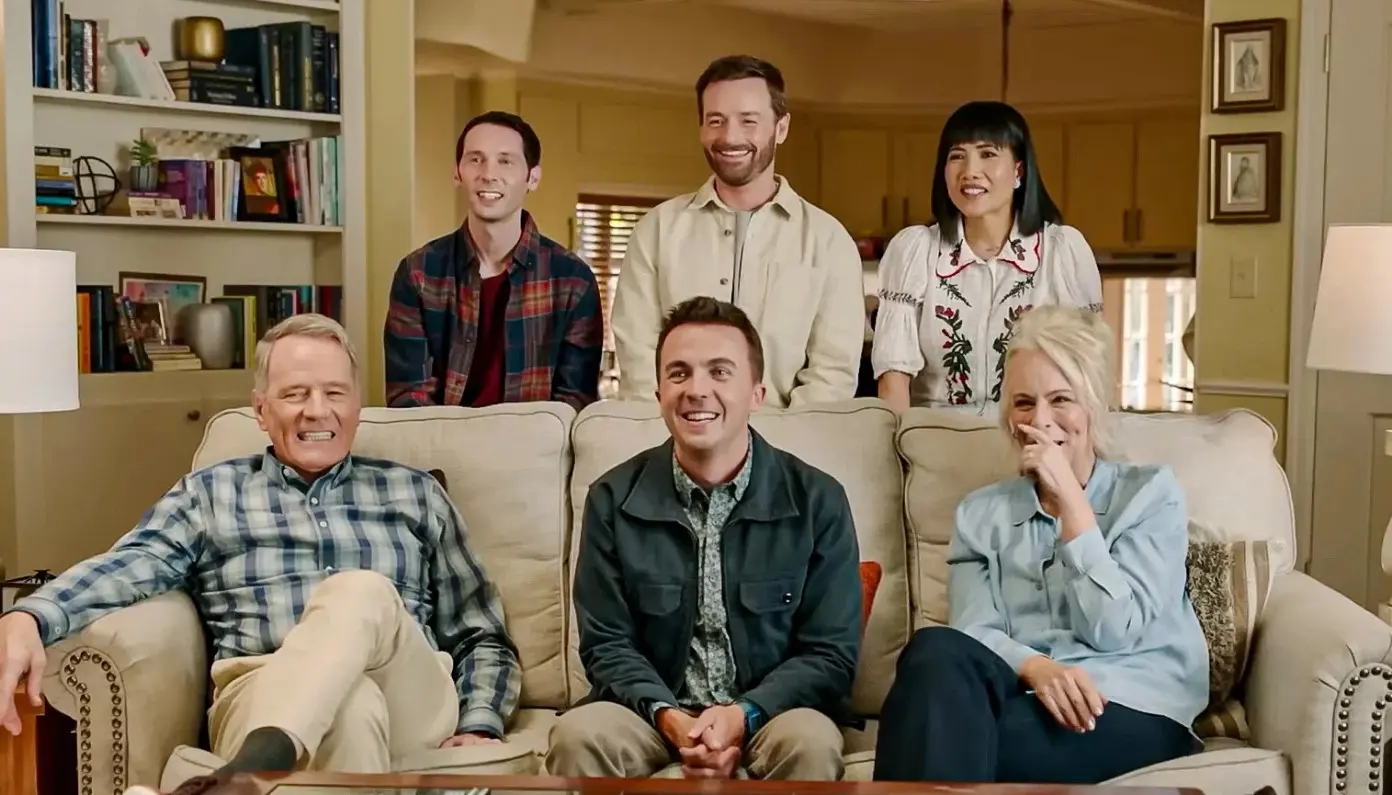 Después de una larga espera, este mes de abril se estrenó 'Malcolm el de en medio: La vida sigue siendo injusta', una miniserie de cuatro capítulos que muestra lo que ocurrió con los personajes de la serie. Las críticas han sido mixtas, pero muchos fans han expresado su decepción por el cambio del actor que hizo a Dewey, pero especialmente por lo que hicieron con el personaje de Stevie, considerando que recurrieron a una inclusión forzada. Después de una larga espera, este mes de abril se estrenó 'Malcolm el de en medio: La vida sigue siendo injusta', una miniserie de cuatro capítulos que muestra lo que ocurrió con los personajes de la serie. Las críticas han sido mixtas, pero muchos fans han expresado su decepción por el cambio del actor que hizo a Dewey, pero especialmente por lo que hicieron con el personaje de Stevie, considerando que recurrieron a una inclusión forzada.