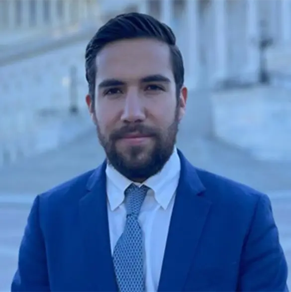 De vender corbatas en Los Pinos a empresario: as&iacute; empez&oacute; el negocio del hijo de Felipe Calder&oacute;n