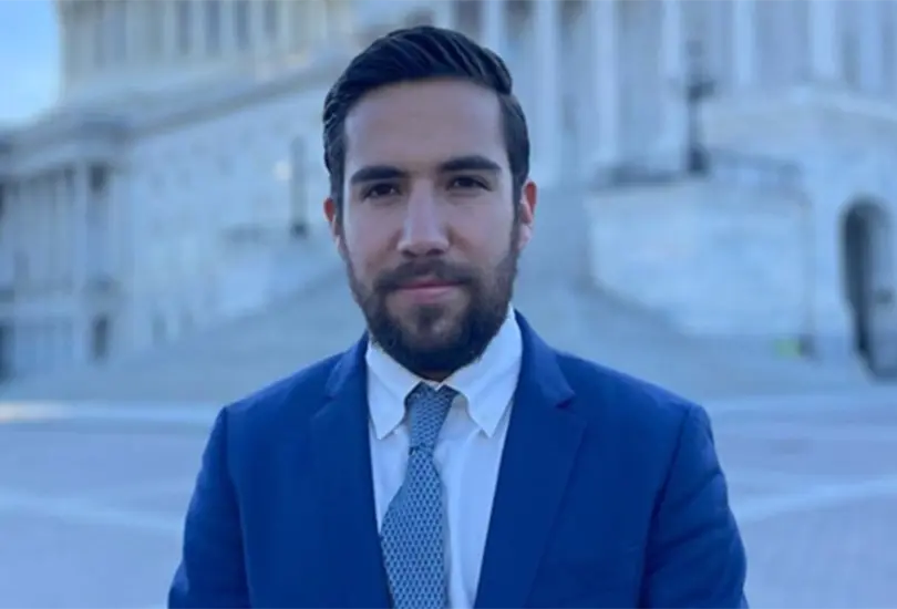 De vender corbatas en Los Pinos a empresario: as&iacute; empez&oacute; el negocio del hijo de Felipe Calder&oacute;n