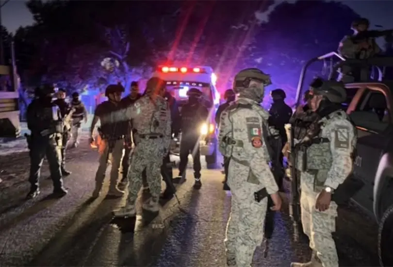 Un perito murió y un agente resultó herido tras un ataque armado en la costa de Michoacán Un perito murió y un agente resultó herido tras un ataque armado en la costa de Michoacán