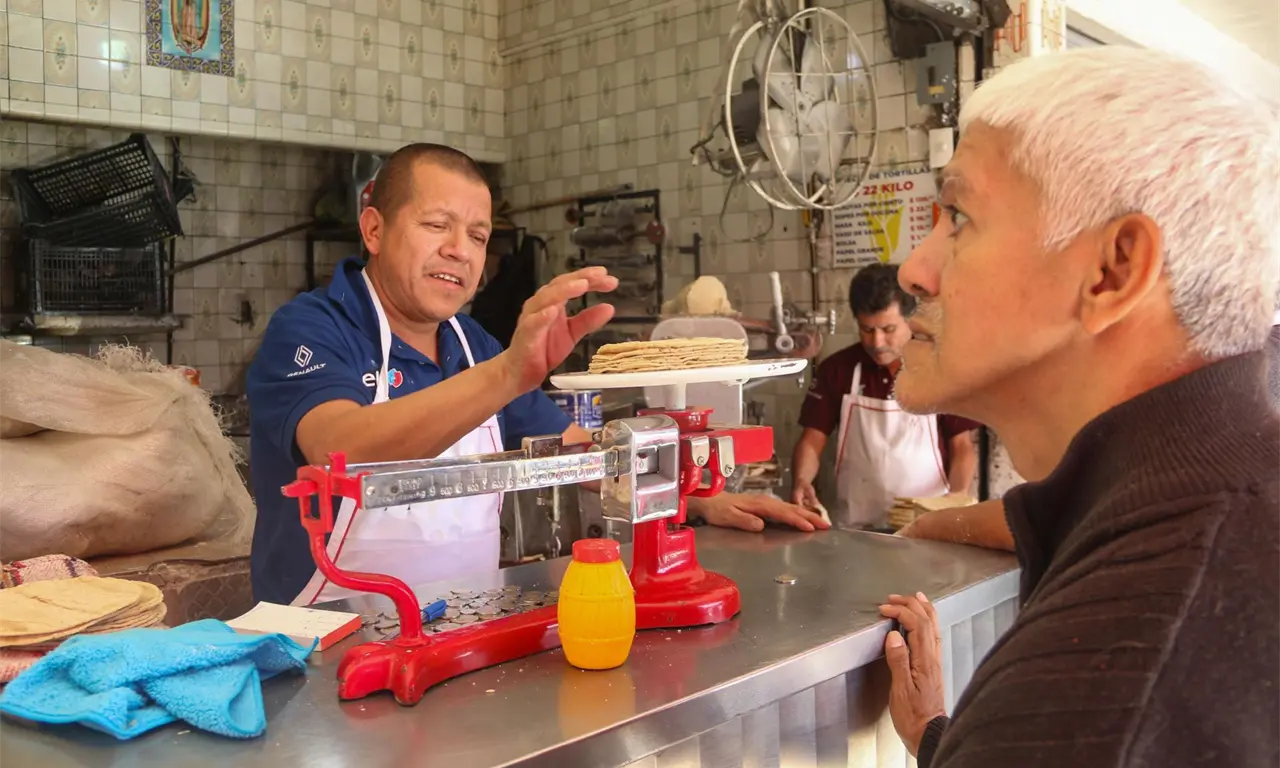  Tortilleros quieren aumentar el precio. 