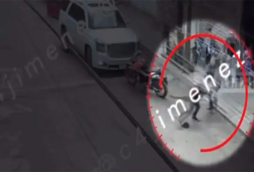 Ángel estaba afuera de su casa cuando "La Chokiza" llegó a golpearlo por deuda de su tío Ángel estaba afuera de su casa cuando "La Chokiza" llegó a golpearlo por deuda de su tío