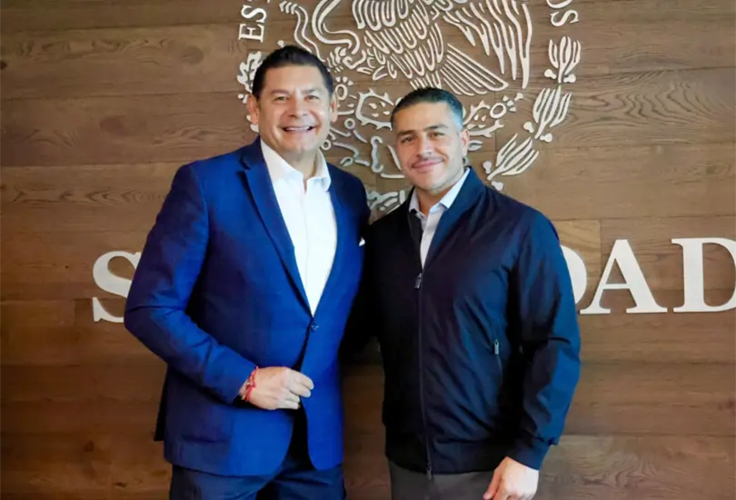 Alejandro Armenta Mier y Omar García Harfuch revisaron y ajustaron la estrategia de seguridad en Puebla. Alejandro Armenta Mier y Omar García Harfuch revisaron y ajustaron la estrategia de seguridad en Puebla.
