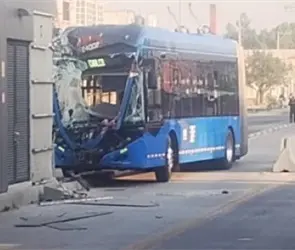 Se durmi&oacute; el chofer: testigos narran c&oacute;mo ocurri&oacute; el accidente de Troleb&uacute;s que dej&oacute; 20 heridos en Chalco