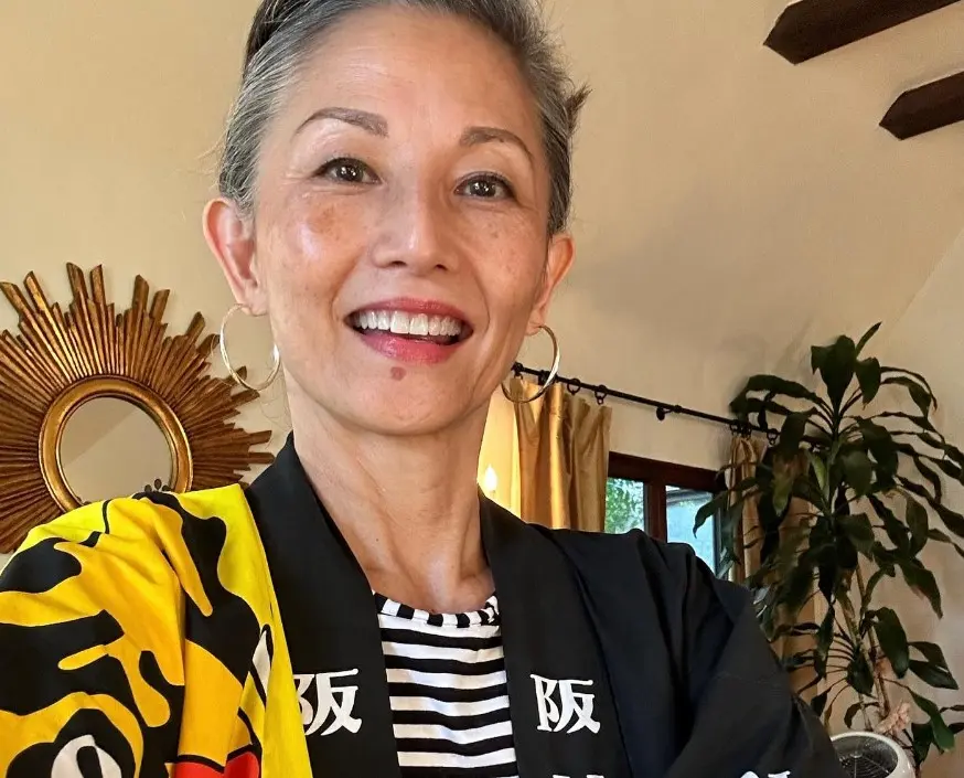 En televisi&oacute;n, ha tenido una presencia constante desde finales de los a&ntilde;os 80, iniciando como parte del elenco regular de 'Santa Barbara'.<br>