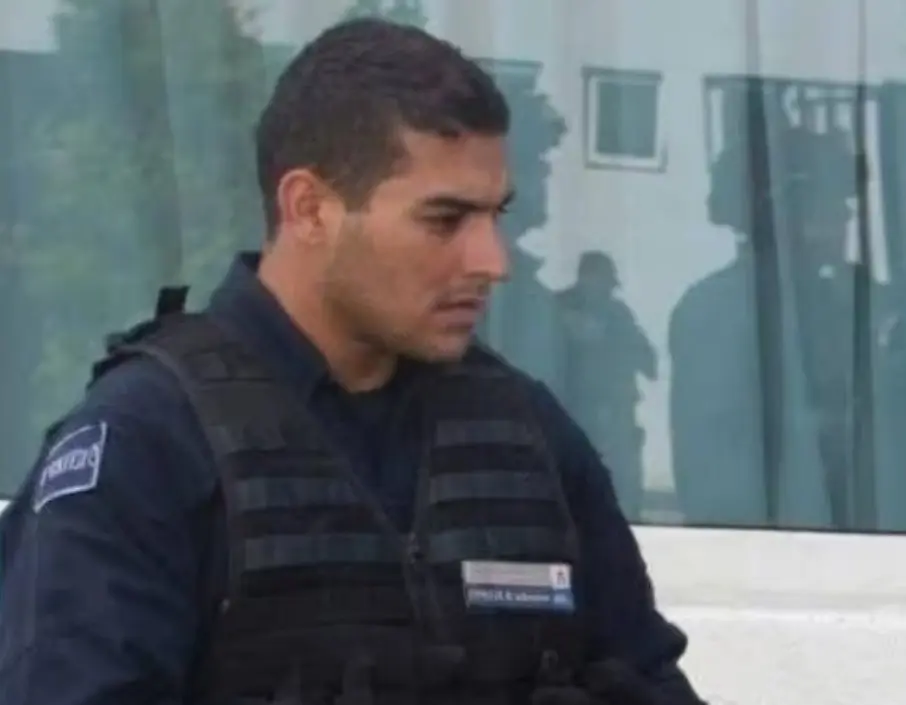 Ingres&oacute; en 2008 a la Polic&iacute;a Federal Preventiva, donde comenz&oacute; como jefe de departamento y posteriormente ascendi&oacute; a distintos cargos operativos y de coordinaci&oacute;n.<br>