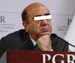 Jes&uacute;s Murillo Karam es internado en hospital de CDMX tras sufrir derrame cerebral