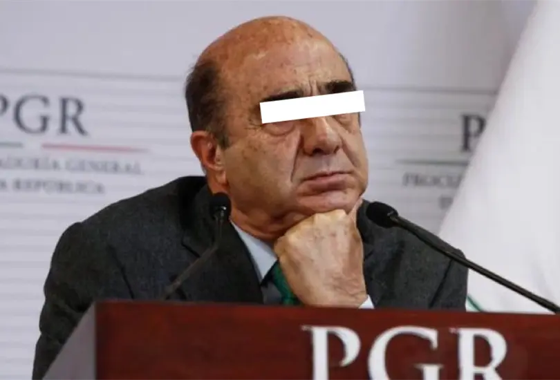 Jes&uacute;s Murillo Karam es internado en hospital de CDMX tras sufrir derrame cerebral