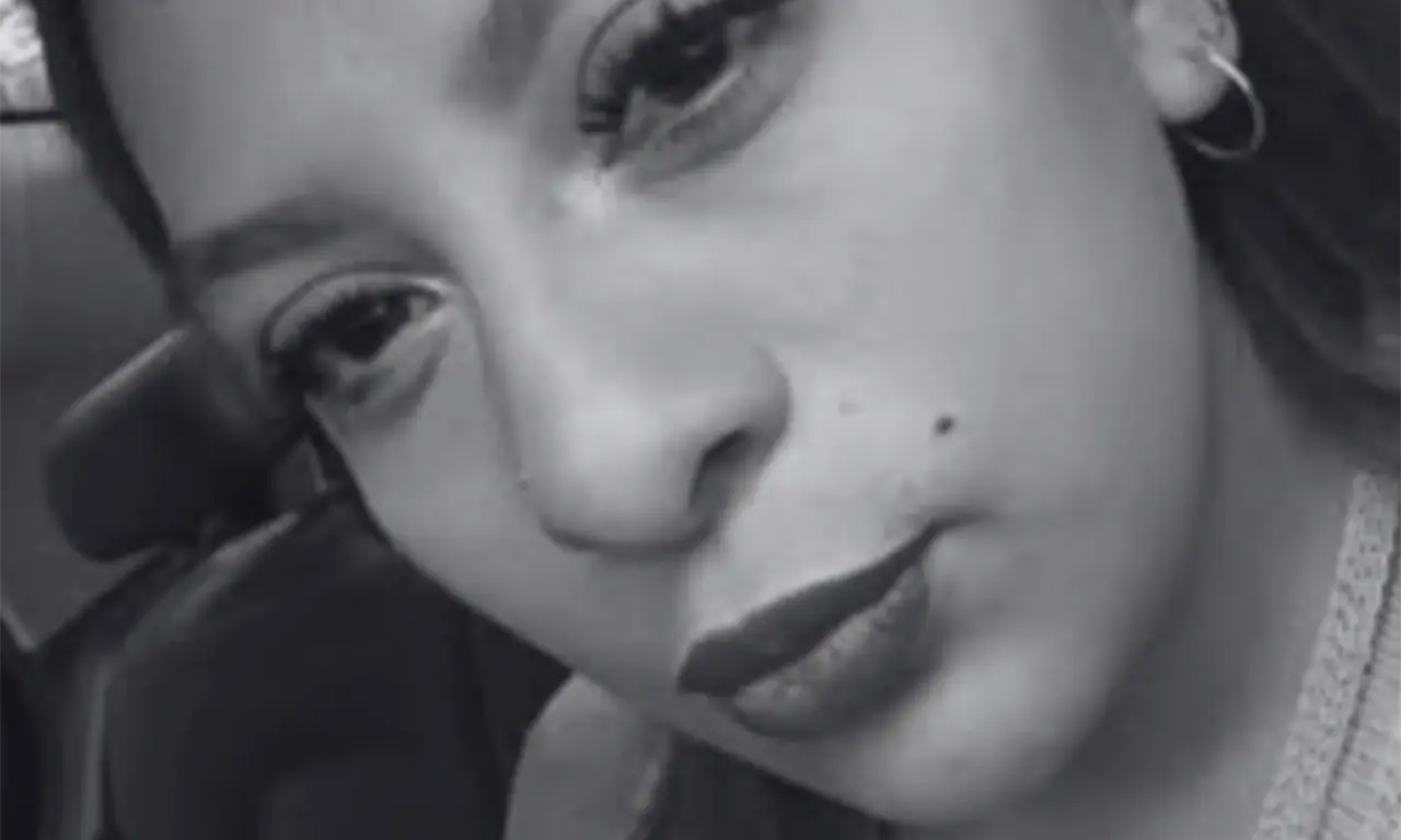  La investigación ha permitido reconstruir con detalle las últimas horas de la joven, revelando no solo la mecánica del crimen, sino también fallas institucionales que marcaron el desarrollo del caso. 