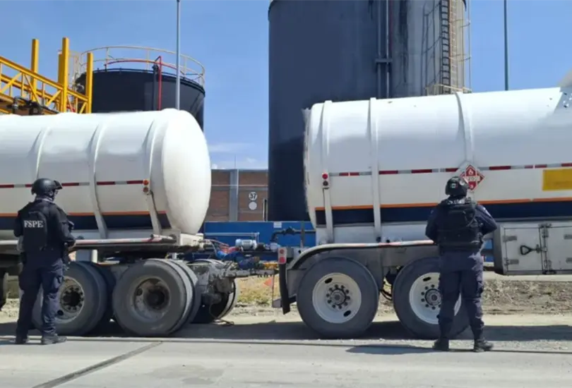 La organizaci&oacute;n operaba con un esquema integral que iba desde la extracci&oacute;n ilegal hasta la comercializaci&oacute;n del combustible.