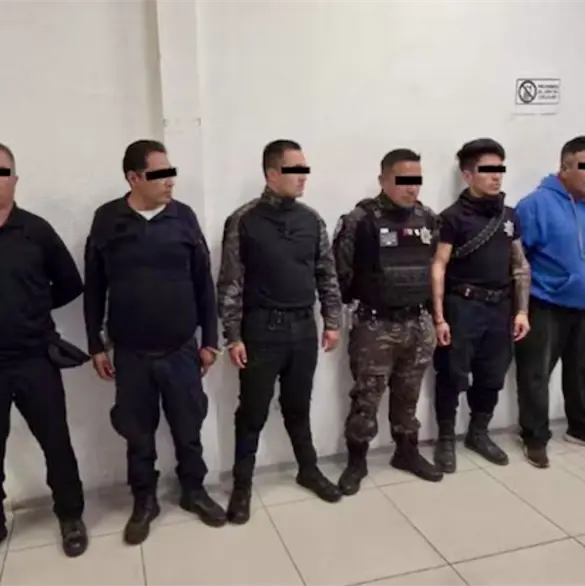 Detienen a jefe de Seguridad y polic&iacute;as por robo de tr&aacute;iler; intent&oacute; sobornar para evitar arrestos