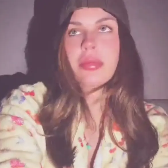 "Lo predijo un a&ntilde;o antes": Revelan perturbador video de Carolina Flores donde la exreina emula la forma en que muri&oacute;