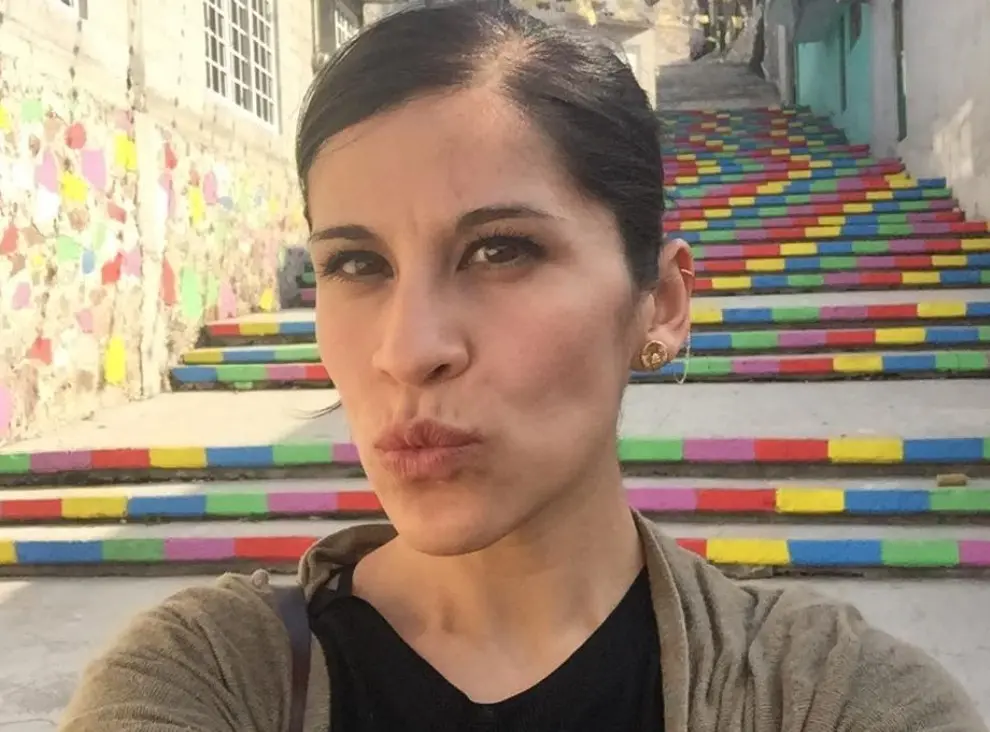 Ximena Ayala dio vida a Yessica, una estudiante rebelde y problemática que en secreto padecía por los maltratos de su padrastro y hermanastro.<br>