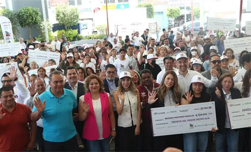 Puebla entrega cr&eacute;ditos a emprendedores con el programa Tu Cr&eacute;dito Imparable